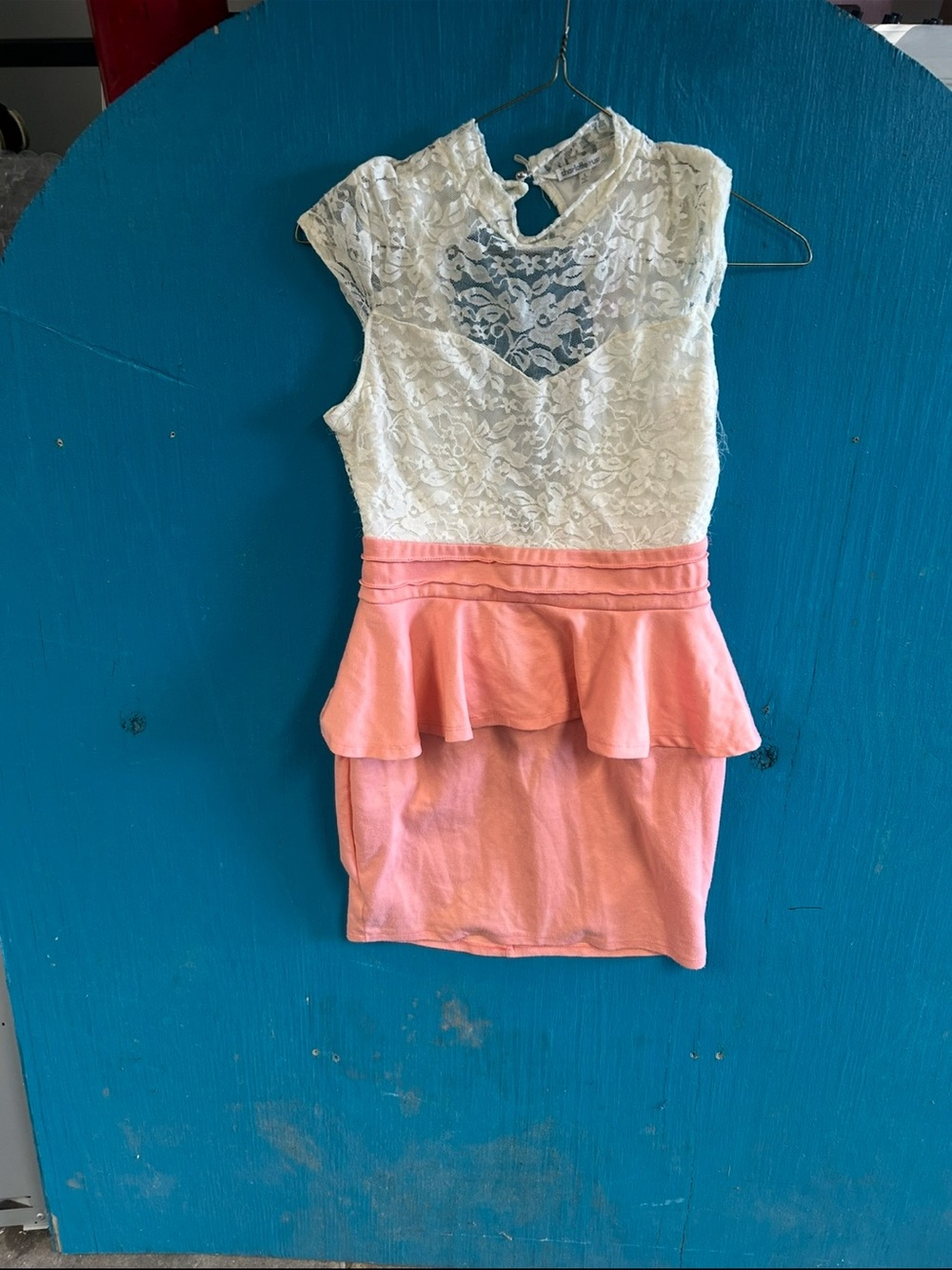 Charlotte Russe Lace Top Peplum Cocktail Dress in White and Coral Pink size L
